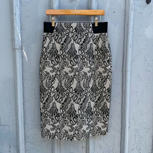 Bill Blass  New York, black/ivory lace high waisted skirt with pockets, size 10